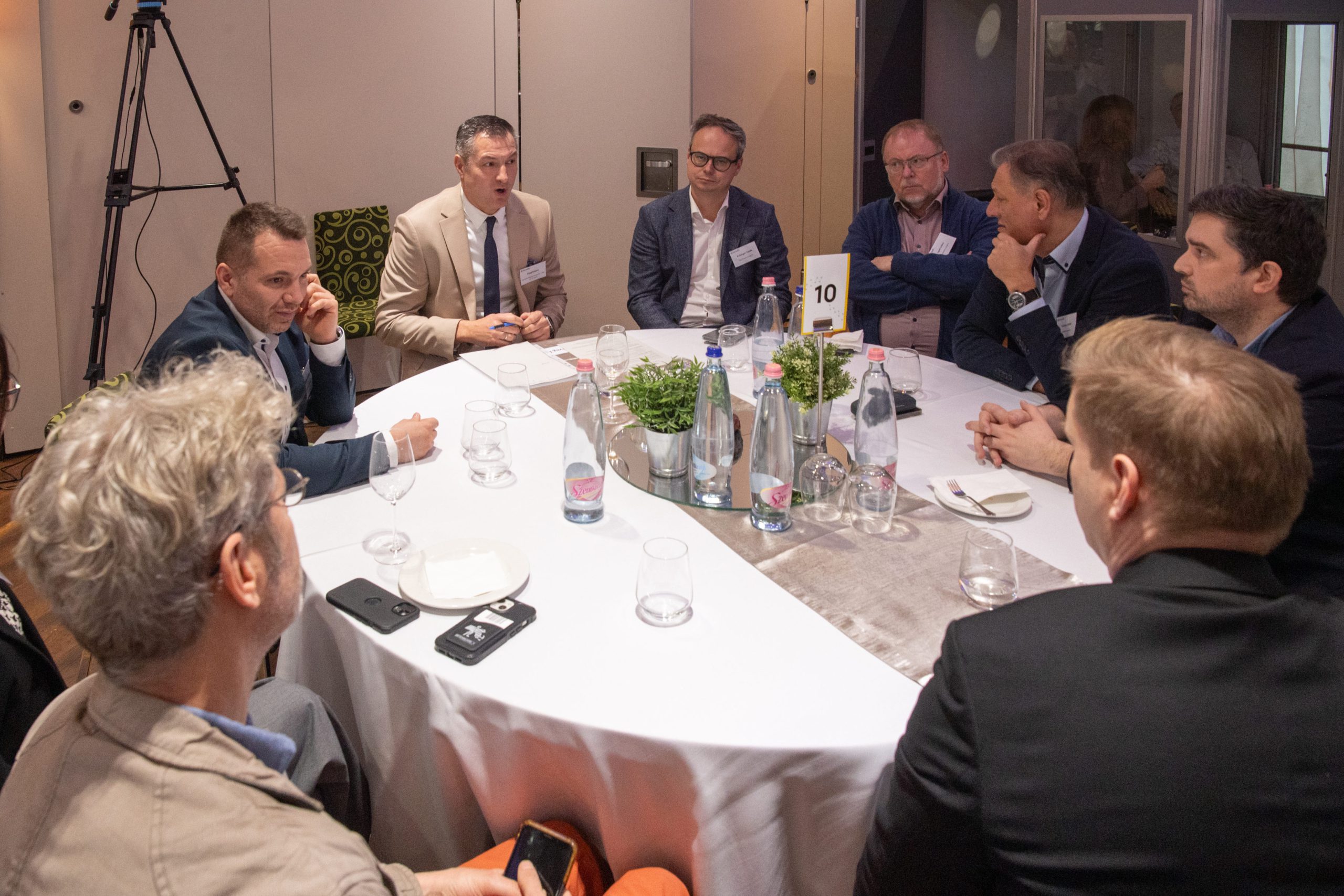 Nagy Z.Laszlo nagyzl@nagyzl.hu